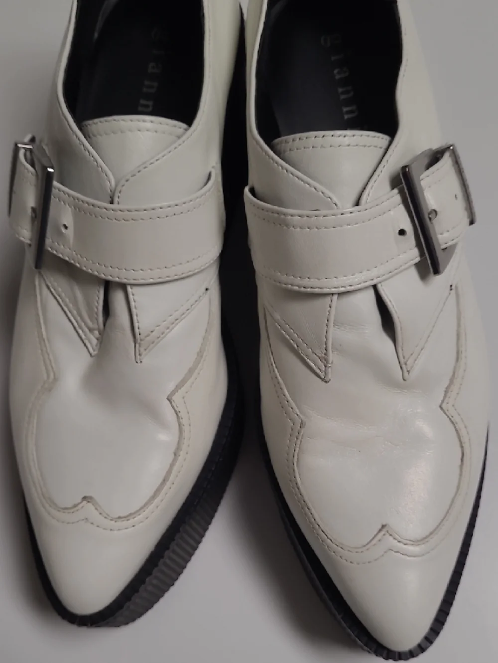 Gianni Bini White Leather Yasmina Style Pointed-Toe Monk-Strap Shoes - Size 7.5